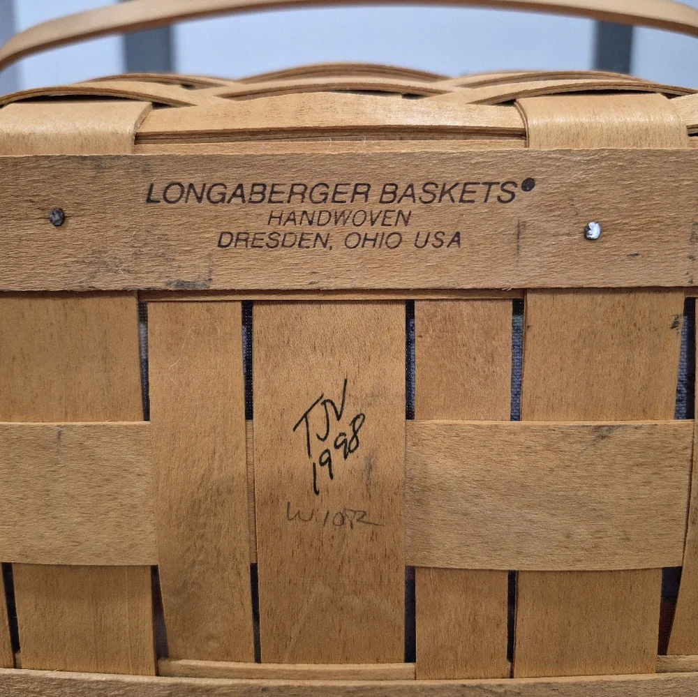 Perfect! Longaberger Grandma Bonnies Pie Basket